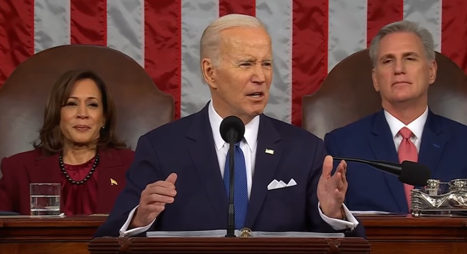 Flash Poll: 72% Approve Of Biden's SOTU Address - Joe.My.God.